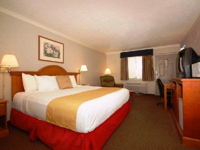 Red Roof Inn フォレスト・シティ エクステリア 写真